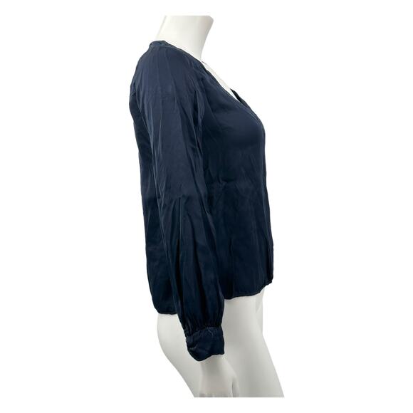 Velvet by Graham & Spencer Top Womens XS Navy Hi Lo V-Neck Casual Minimalist - Picture 3 of 10